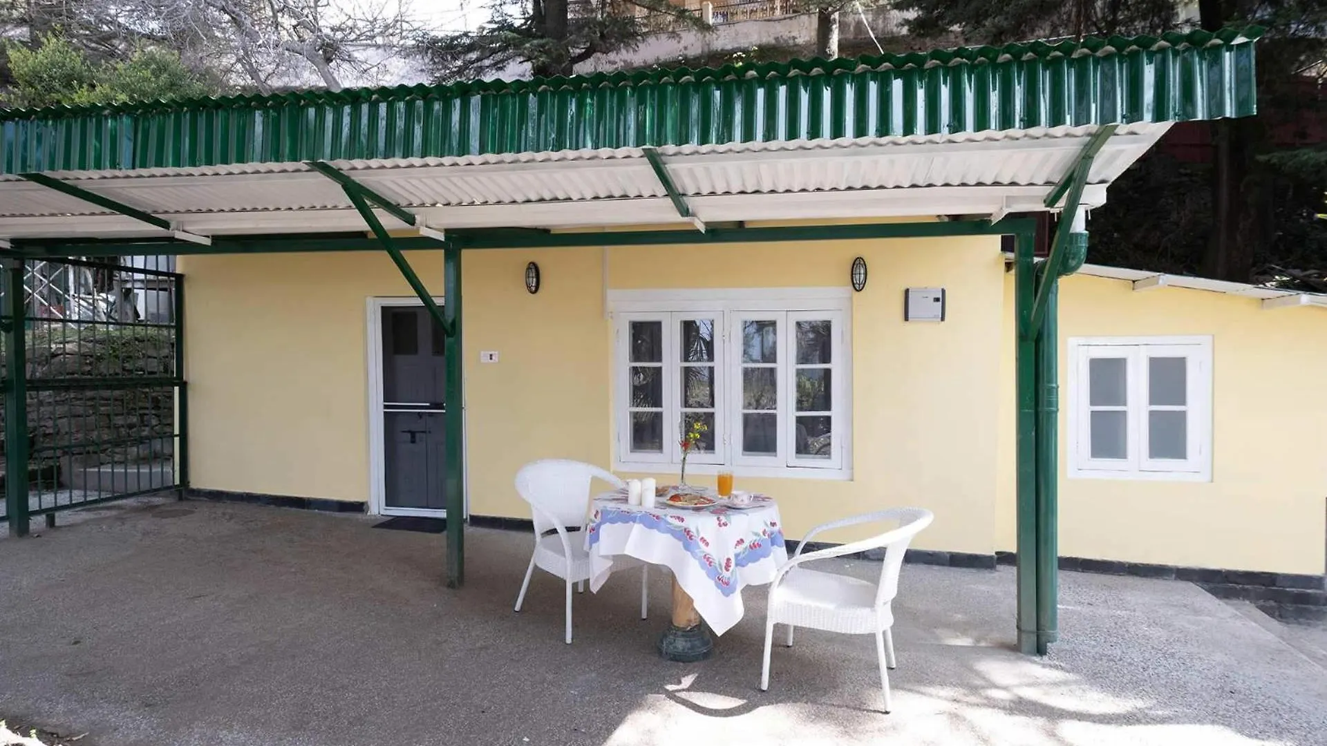 Villa Stayvista At Rose Cottage - Bonfire & Scenic View Shimla