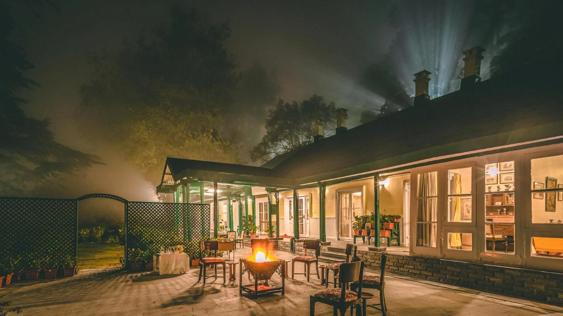 Villa Stayvista At Rose Cottage - Bonfire & Scenic View Shimla